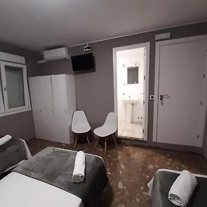 https://ayamonte-rooms-43.es-andalucia.com